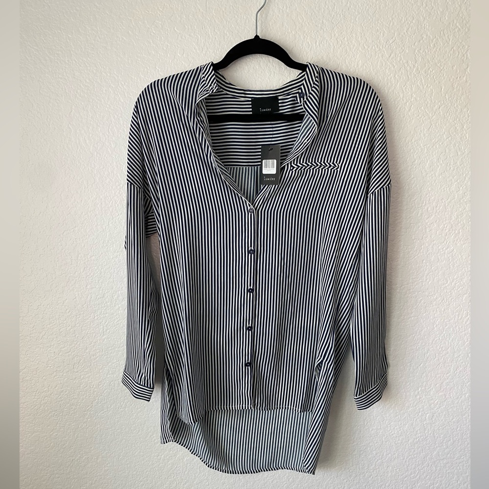 NWOT Navy & White Lumiere Button Up Blouse Size Small